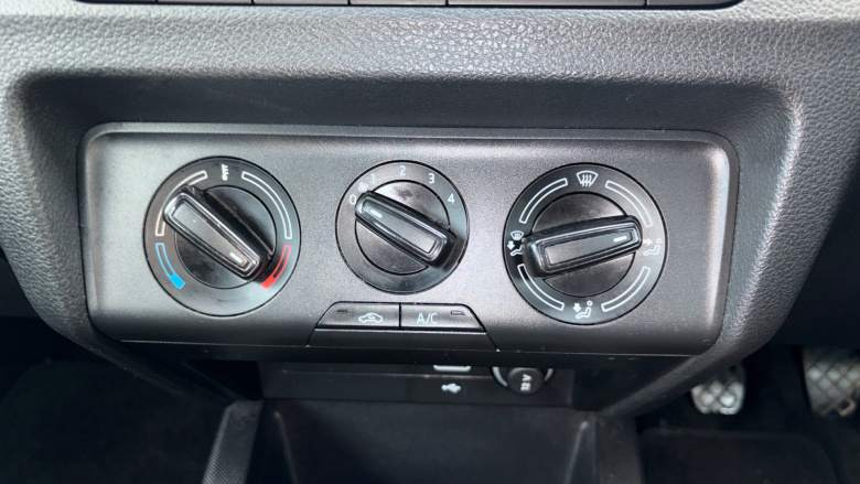 Skoda Fabia 1.0 MPI SE 5dr Petrol Hatchback